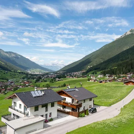 Quiet Flat With Terrace In Neustift Im Stubaital Exterior photo