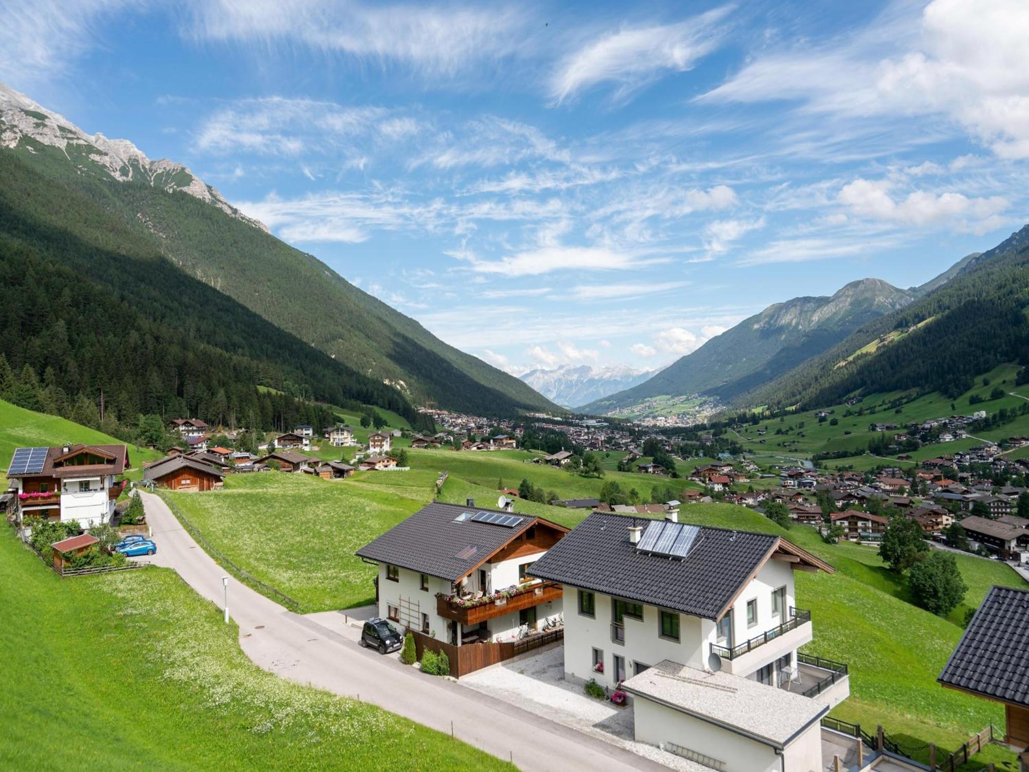 Quiet Flat With Terrace In Apartment Neustift im Stubaital